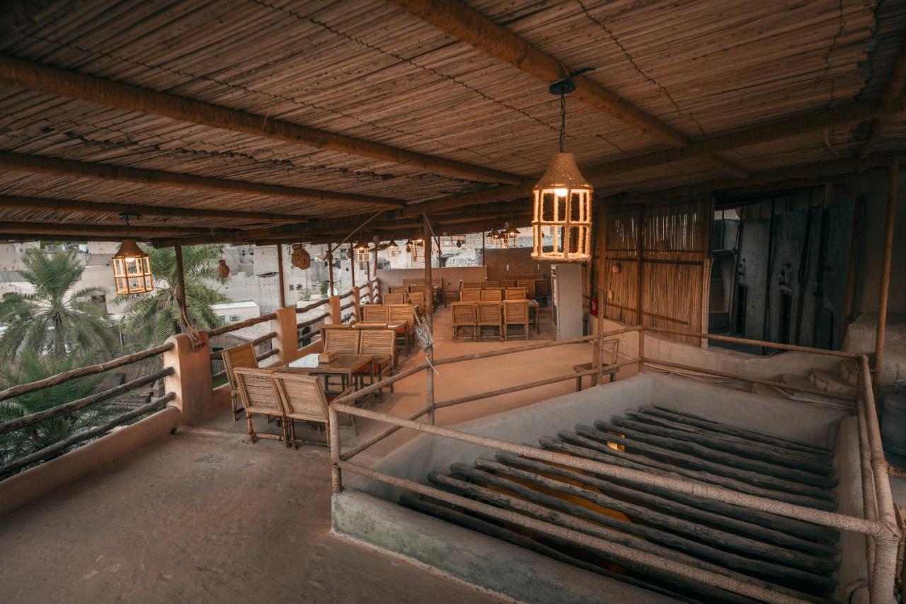 Antique Inn นิซวา ภายนอก รูปภาพ